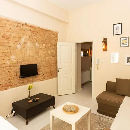 アパート 1br House 15 Steps From Galata Tower